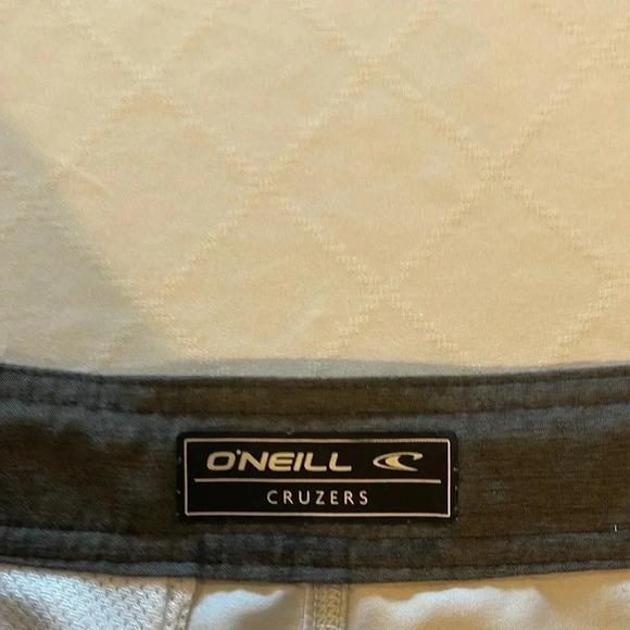 🔷🔹O’NEILL- DAYDREAM CRUZER BOARD SHORTS Size  32 🔷🔹 - Picture 4 of 6